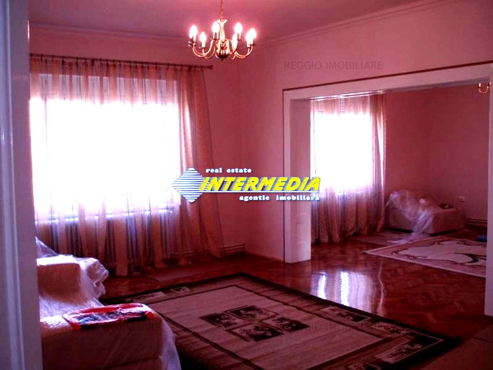 Casa cu 6 camere Alba Iulia Centru Ultracentral – fotografia 4 din 10