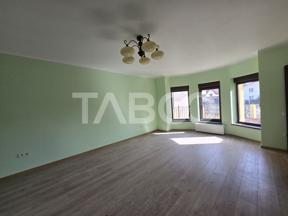 Casa noua de inchiriat 5 camere 200mp si Garaj zona Tineretului Sibiu – fotografia 23 din 28
