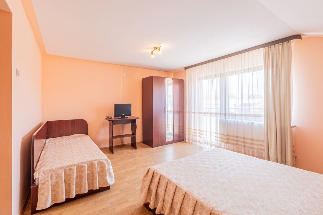 Proprietate/casa  unică în Râșnov, Brasov, Comision 0% – fotografia 19 din 35