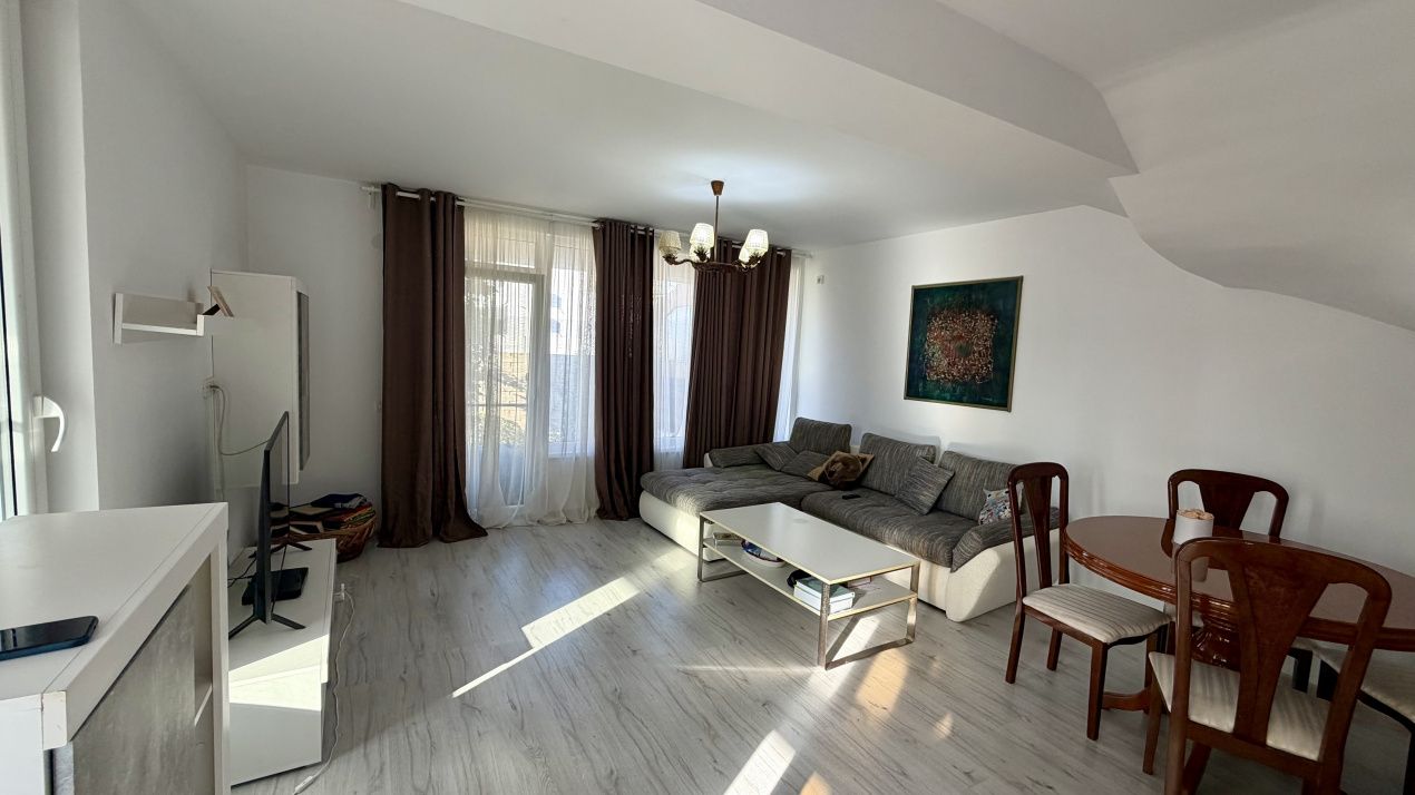 Casa de vânzare în Tunari – 3 dormitoare, curte proprie și 2 locuri de parcare – fotografia 5 din 18