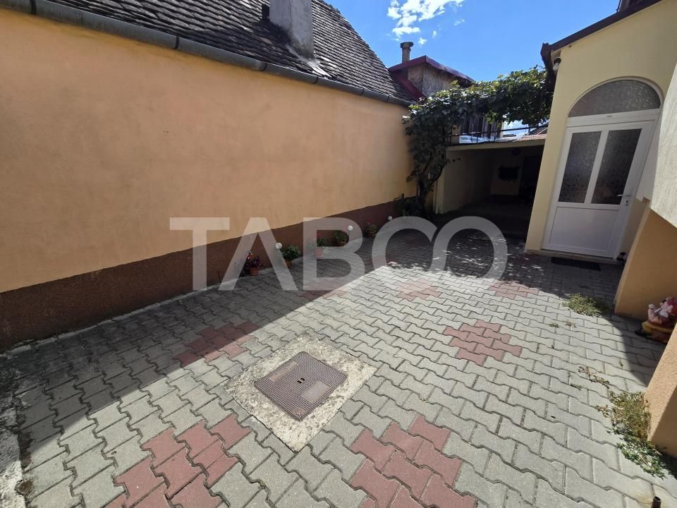Casa individuala de vanzare cu teren 237 mp garaj in zona Lupeni Sibiu – fotografia 25 din 32