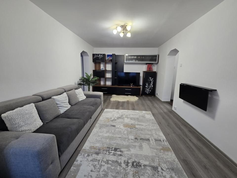 INCHIRIERE apartament 2 cam, modern, Nord-Cameliei – fotografia 2 din 21