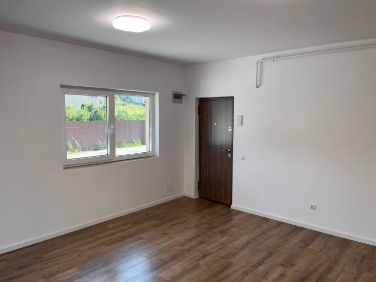 Apartament 2 camere  FINISAT, 44 mp utili+ GRADINA 10 MP zona Parcului Poligon – fotografia 4 din 6