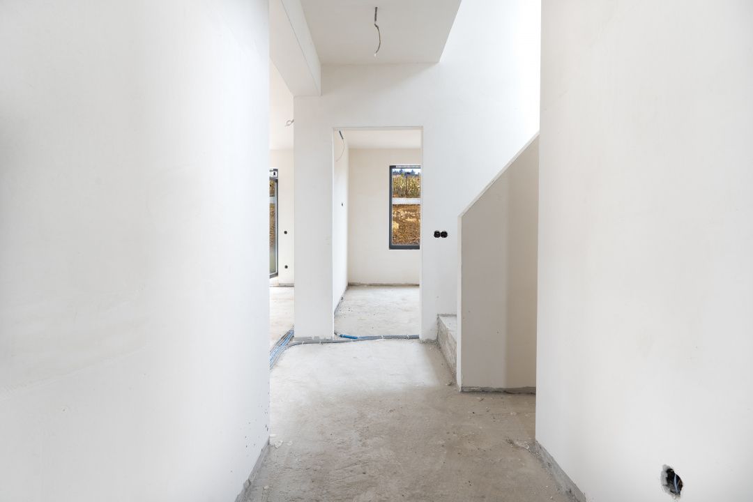 Casă individuală de vânzare în Corușu – finisată exterior, interior semifinisat – fotografia 14 din 14
