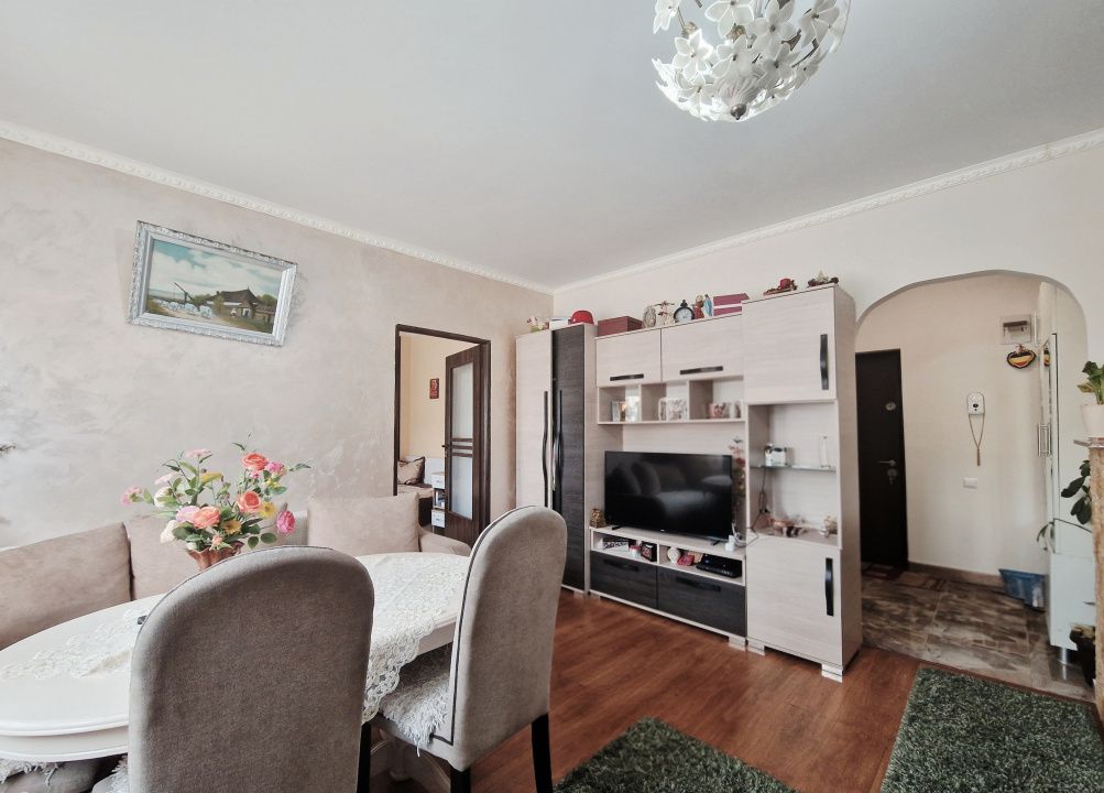 Apartament mobilat cu garaj, str. Cetatii, Floresti – fotografia 1 din 14