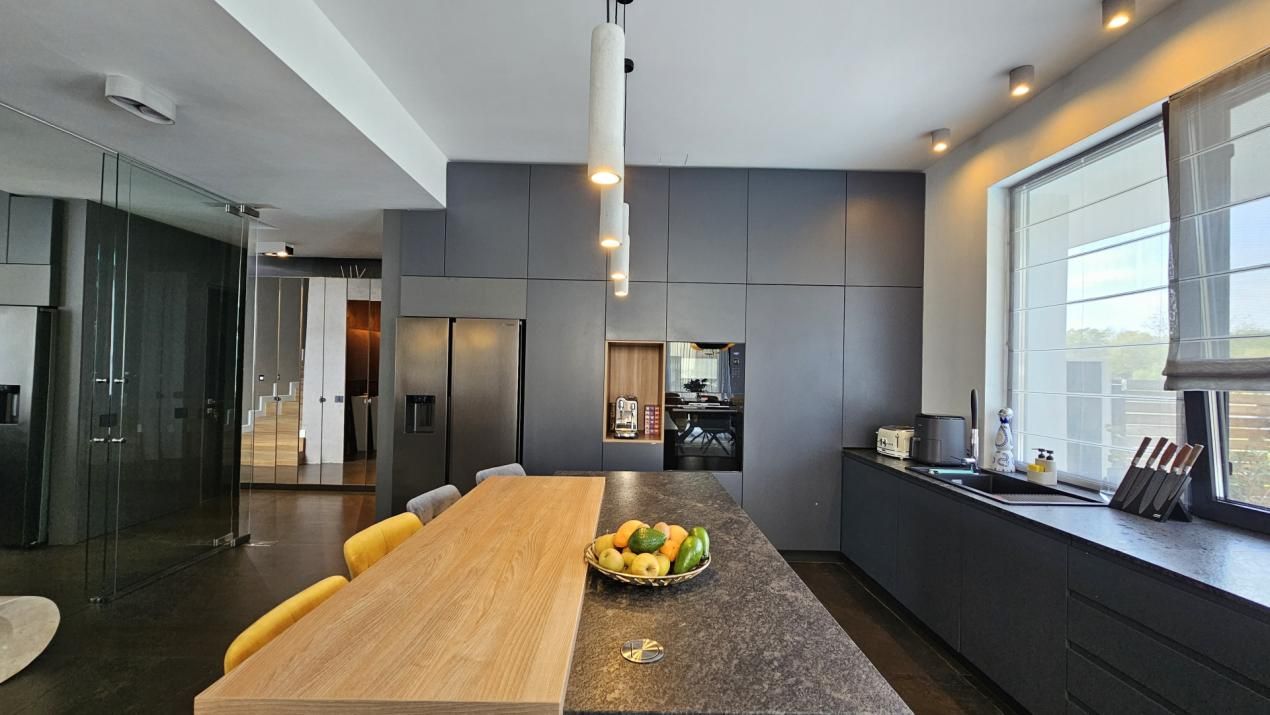 Vilă modernă 4 camere | 190MP | Teren 330MP | Piscină privată & vedere către lac – fotografia 6 din 42