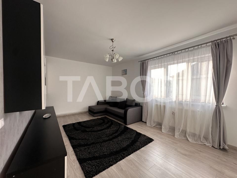 Apartament renovat de inchiriat 2 camere 2 balcoane Central Sibiu – fotografia 3 din 17