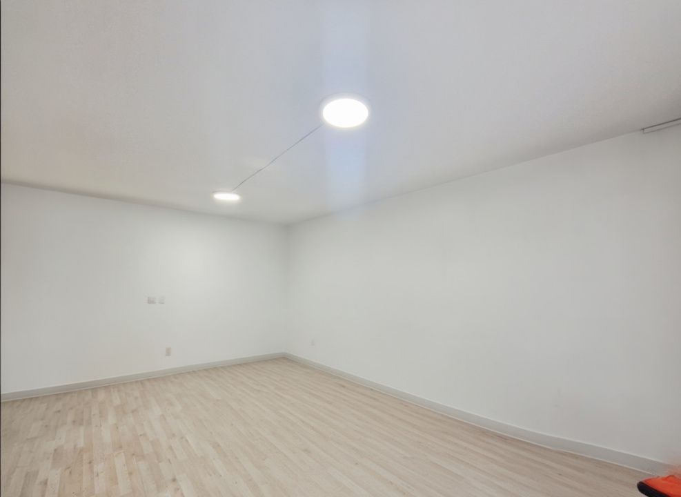 Apartament luminos decomandat in zona Spitalului de Recuperare – fotografia 2 din 16