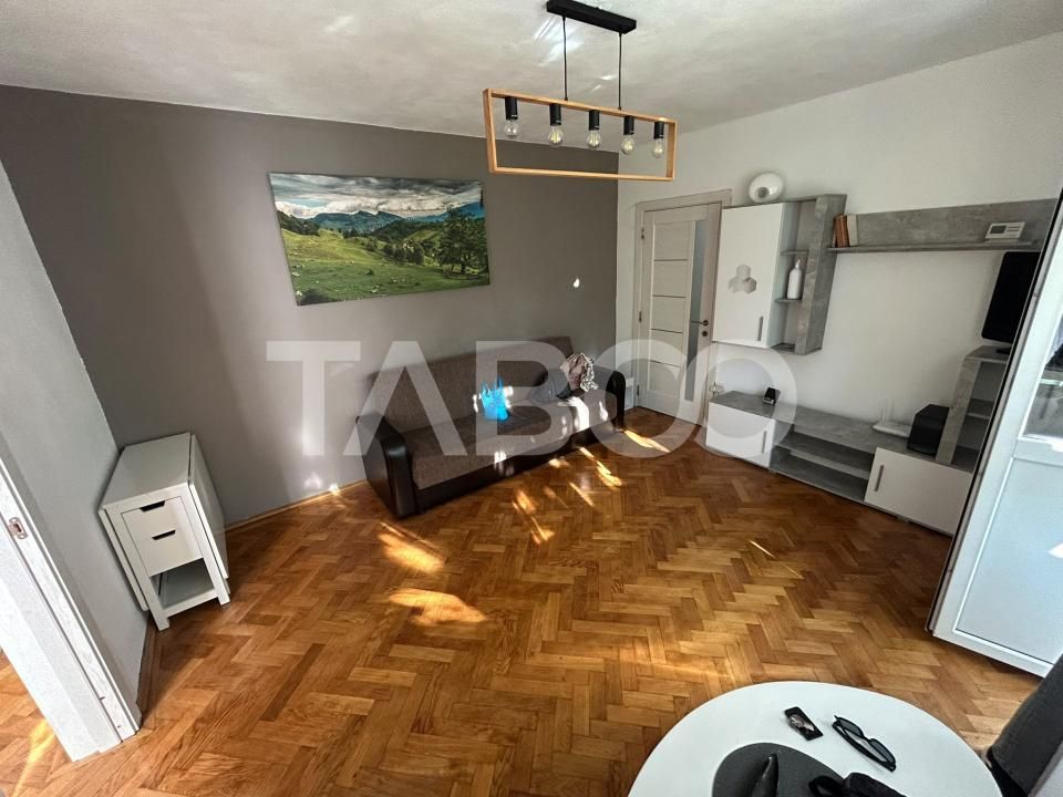 Apartament spatios 2 camere nedecomandat zona Mihai Viteazul – fotografia 1 din 8