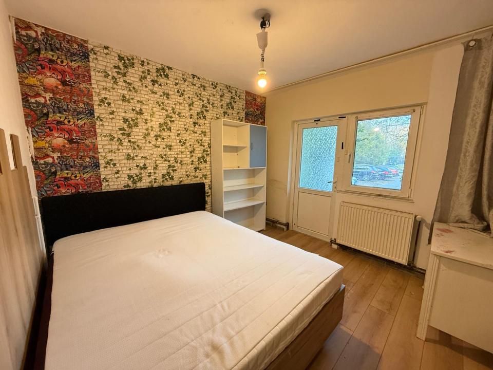 Apartament spatios, 3 camere, decomandat, parter - Lipovei – fotografia 1 din 6