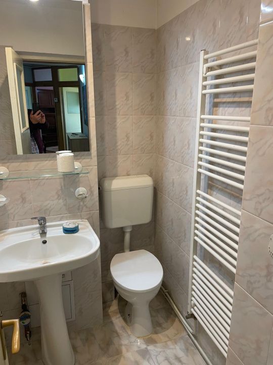 Apartament 4 camere I decomandat I Cetate cu vedere spre Catedrala I 2 bai I – fotografia 5 din 10