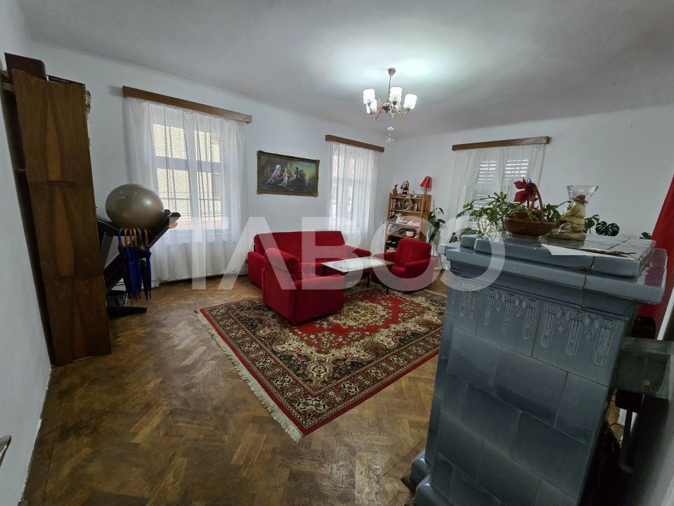 Apartament decomandat 4 camere 130mpu pivnita acces auto Orasul de Jos – fotografia 15 din 30