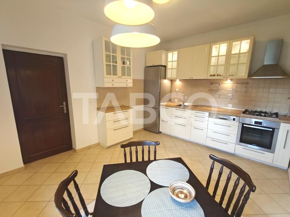 Garsoniera decomandata cu terasa - complet mobilata si utilata – fotografia 1 din 12