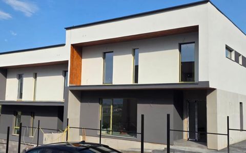 Casă cuplată, 4 camere, zona Auchan – Iris