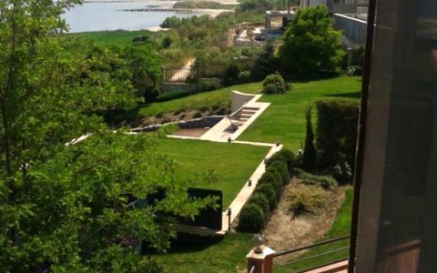 Vilă spectaculoasă cu vedere la mare – zonă exclusivistă Trandafirul