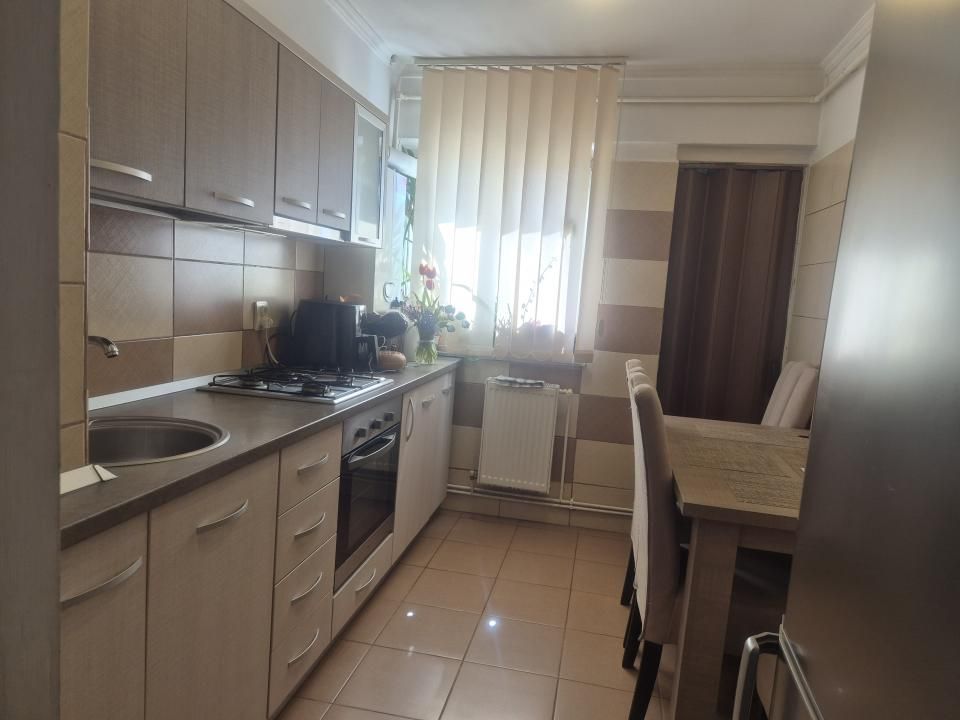 Mută-te imediat! 2 camere modern, mobilat complet, Pitești - Zona Nord – fotografia 1 din 7