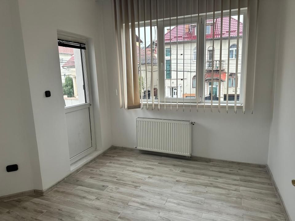 Casă 7 camere,  668 mp, str. Ciresilor, Grădina Botanică – fotografia 4 din 12