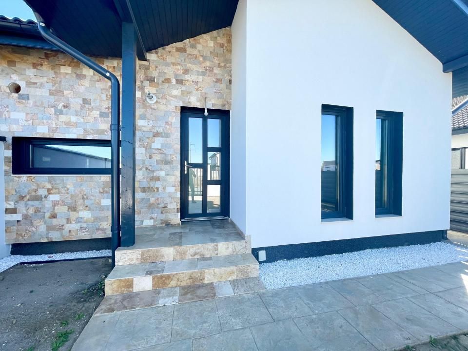 Duplex 4 camere, 94mp utili, 275mp teren - Mosnita Noua – fotografia 1 din 11