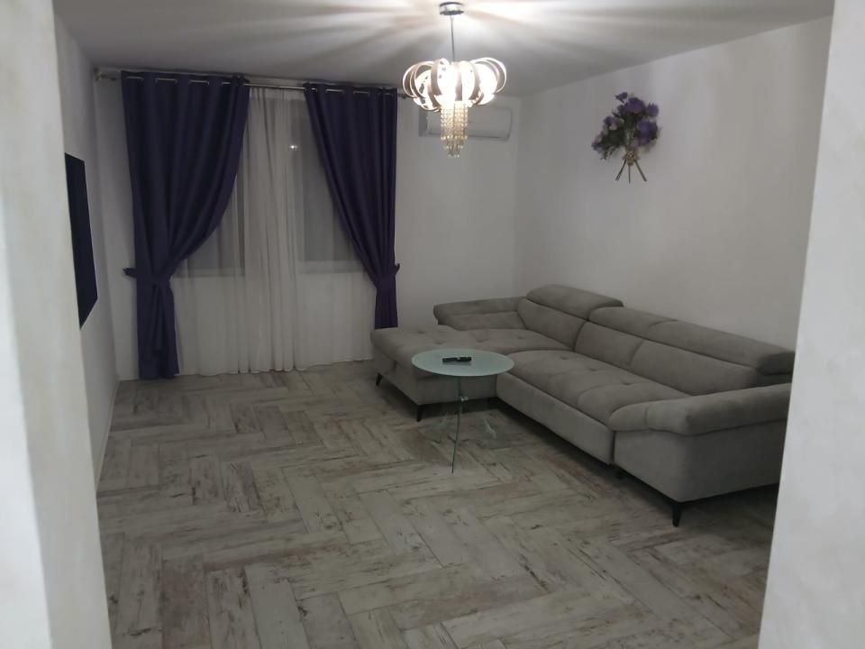 APARTAMENT 3 CAMERE CENTRAL – fotografia 1 din 12