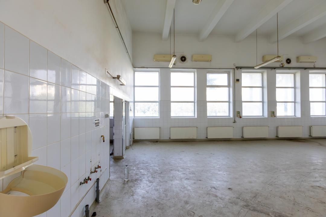 Proprietate de vânzare pentru investiție–teren 3874mp+construcții 989mp, Bacău – fotografia 39 din 47