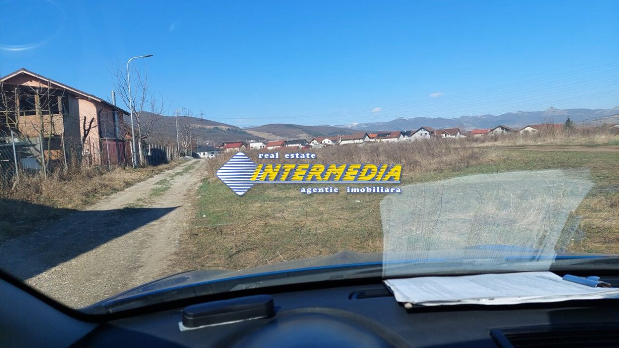 Teren Intravilan in Cetate pozitie deosebita – fotografia 2 din 6