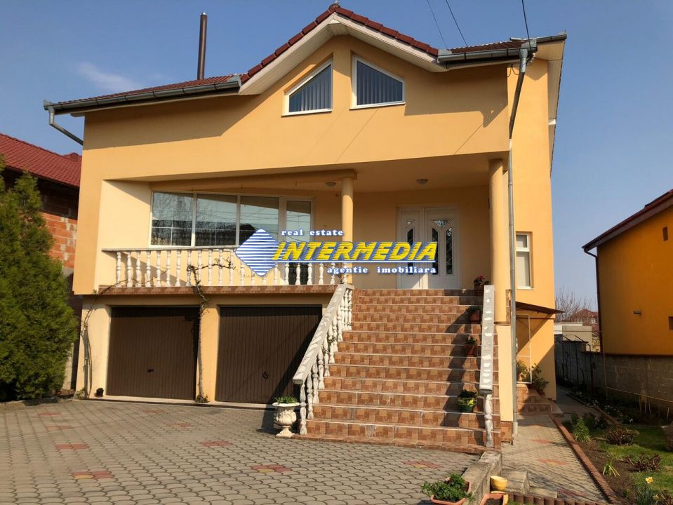 Casa deosebita  D+P+E de vanzare CETATE cu 900 mp. teren – fotografia 1 din 20
