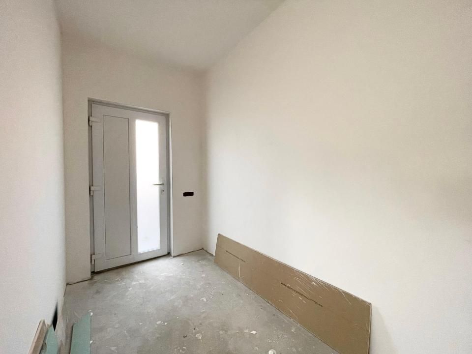 Duplex cu 4 camere, 101mp, despartit prin camera tehnica - Mosnita Noua – fotografia 11 din 12