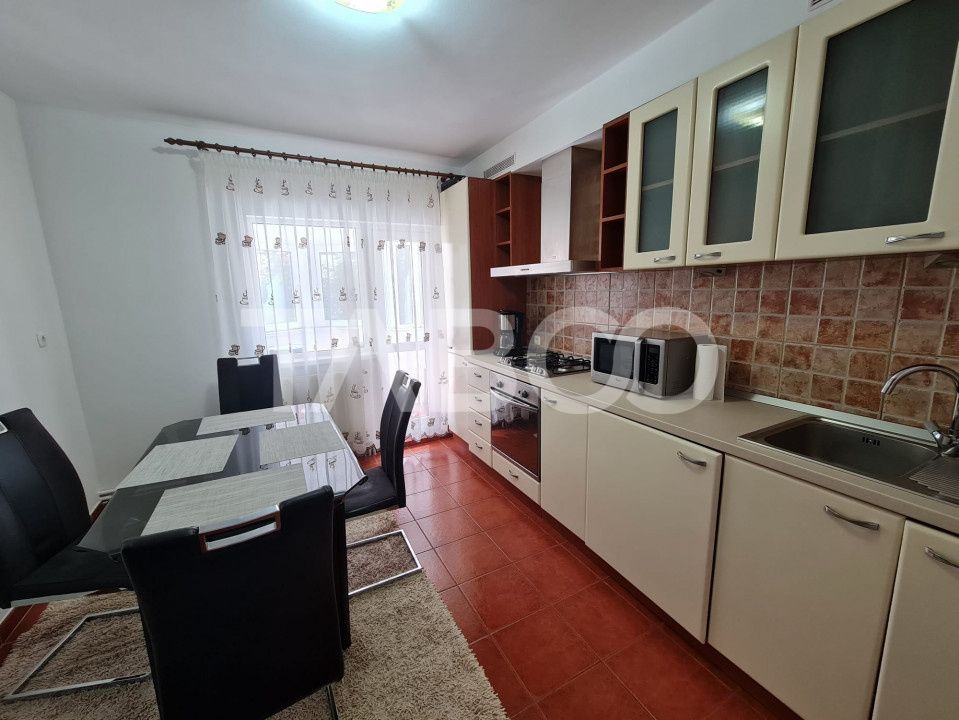Apartament spatios cu 3 camere si 2 bai plus balcon in zona Central – fotografia 6 din 11