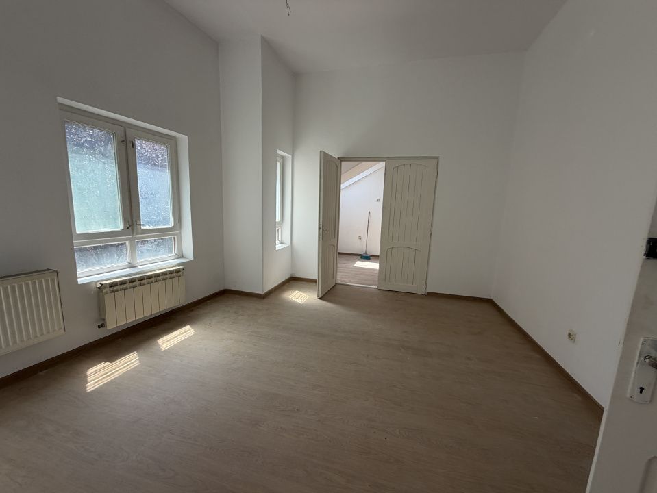 Camera Birou de Inchiriat cu acces si Parcari CENTRU UltraCentral Alba Iulia – fotografia 13 din 24