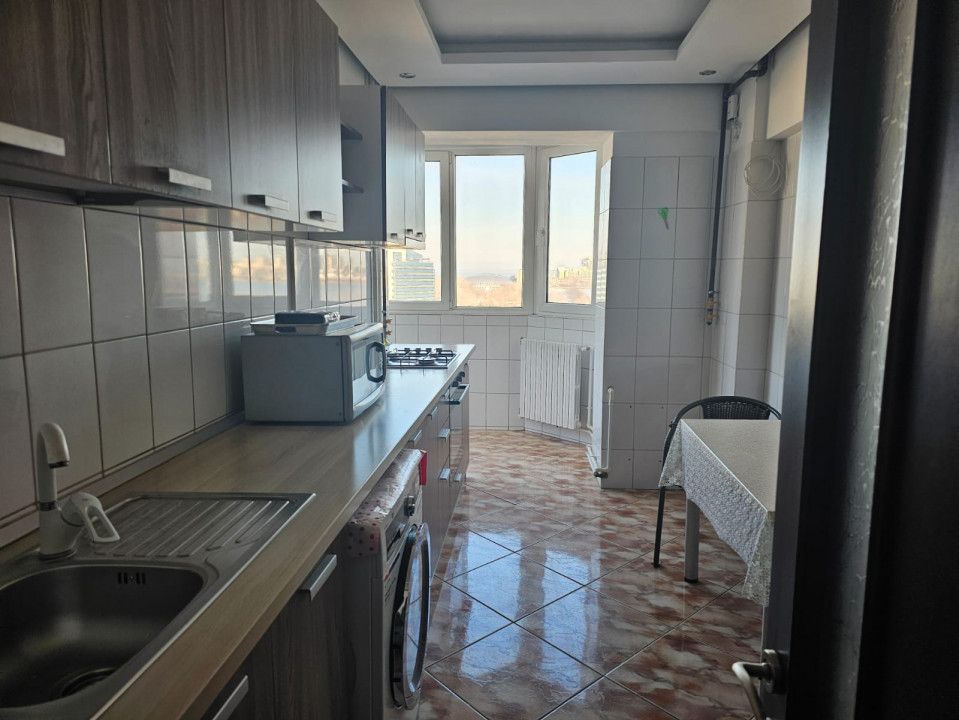 Apartament 3 camere, termen lung, situat in zona Tomis Nord-Constanta – fotografia 1 din 12