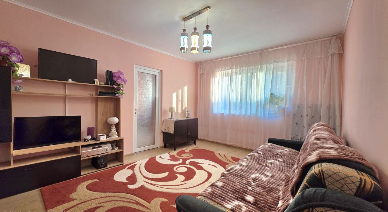 Apartament 2 camere in Navodari, zona Sud, etaj 2, mobilat si utilat – fotografia 1 din 10