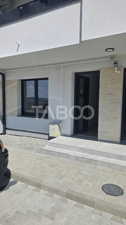 Apartament de vanzare nou nelocuit cu curte proprie si parcare – fotografia 5 din 10