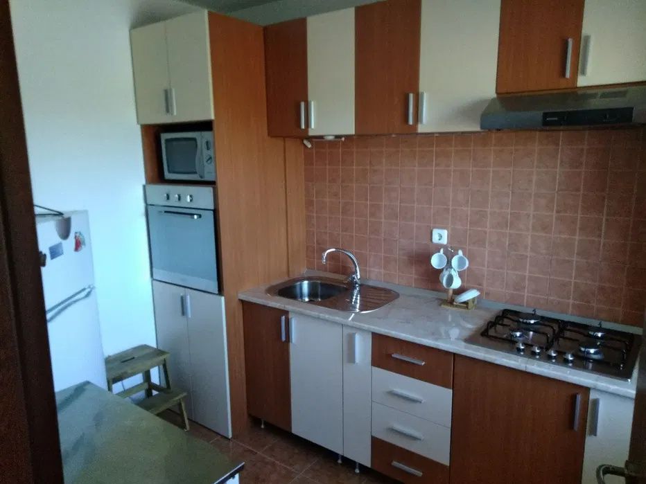 Apartament de vanzare 2 camere 49mp balcon 5mp zona Floresti Iazului – fotografia 2 din 6