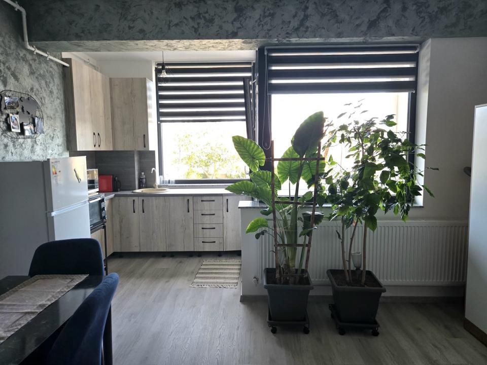 Închiriere Studio Mamaia Nord langa Hanul cu Peste Parcare privata – fotografia 2 din 7