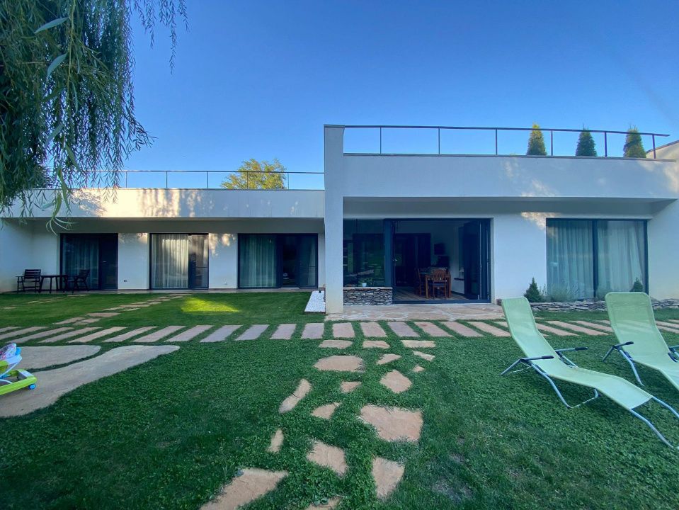 Casa Lux Mediteraniana cu 1620 mp. teren mobilata utilata CETATE cazare pensiune – fotografia 28 din 52