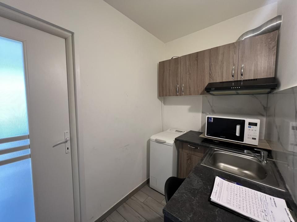 Garsoniera, 18mp utili, etaj 3 - zona UMT – fotografia 6 din 7