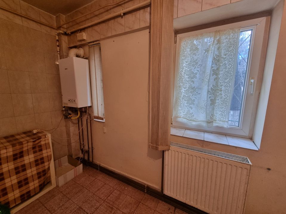 Garsoniera - Birou de închiriat Bacau , Liceul Vranceanu – fotografia 2 din 6