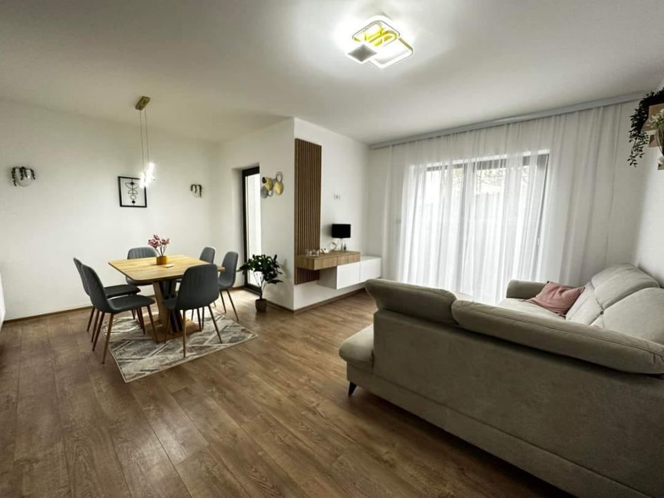 Casă cu 4 camere de vânzare Trivale, Campilui | mobilata si utilata – fotografia 2 din 14