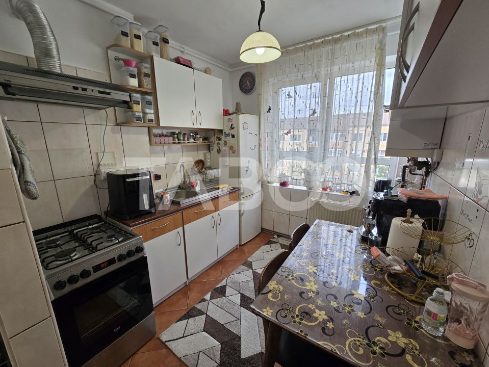 Apartament 2 camere de vanzare mobilat cu balcon in Terezian Sibiu – fotografia 13 din 14