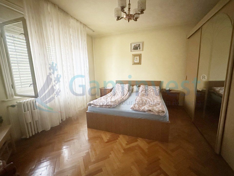 Casa cu 3 apartamente individuale de vanzare, 2 min de Sirul Canonicilor, Oradea – fotografia 4 din 8