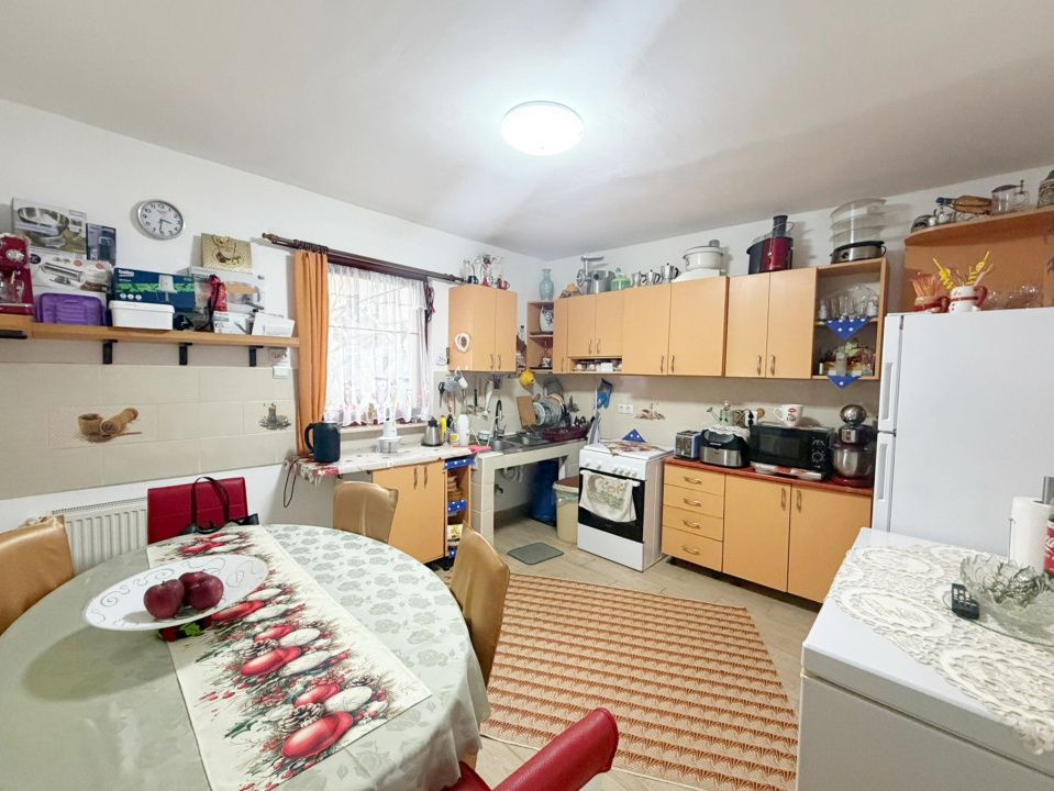 Casa singur in curte si teren de vanzare, zona Spitalului Judetean Oradea – fotografia 2 din 8