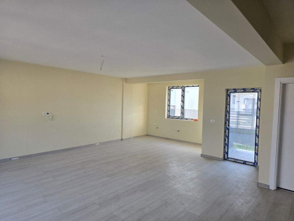 Vila de vanzare Lazu – fotografia 6 din 14