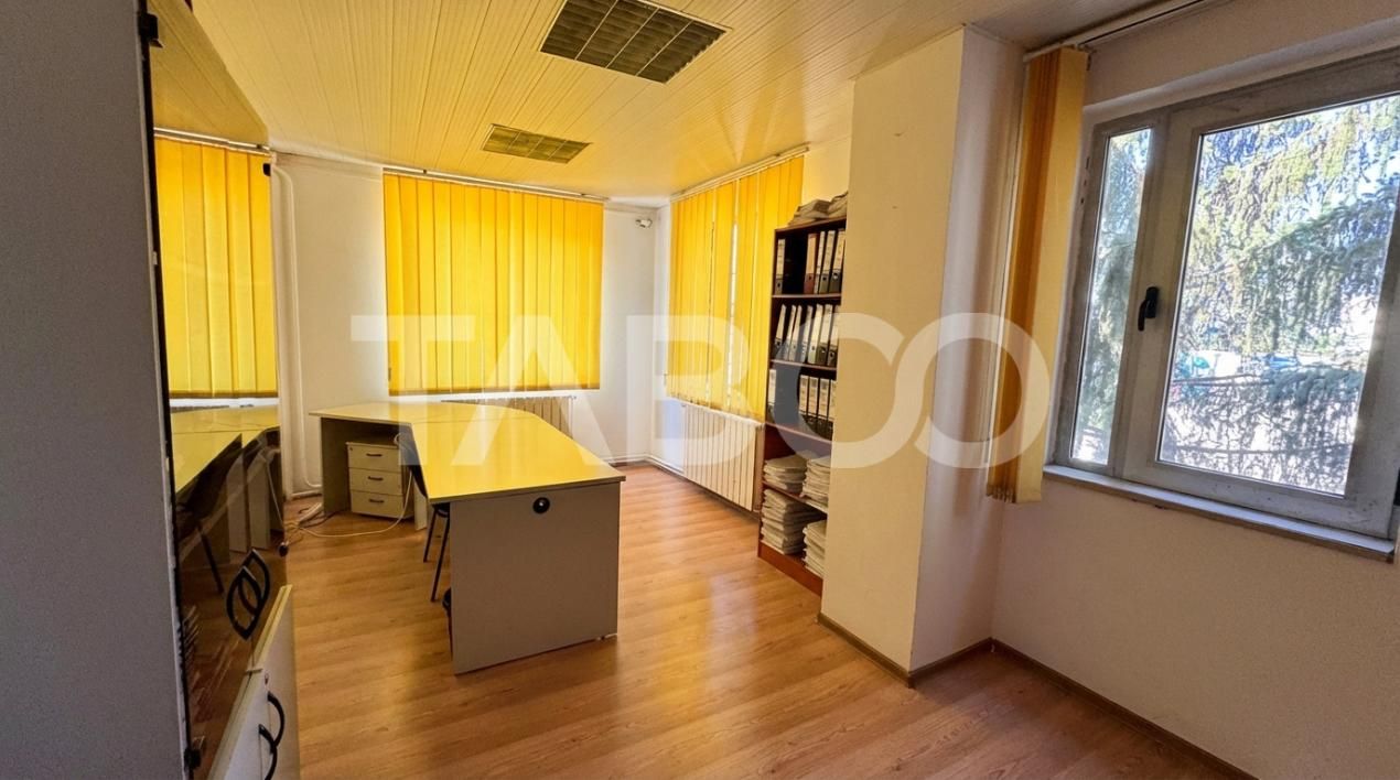 Spatiu birou de inchiriat ideal pentru firme 14 mpu Sibiu – fotografia 2 din 4