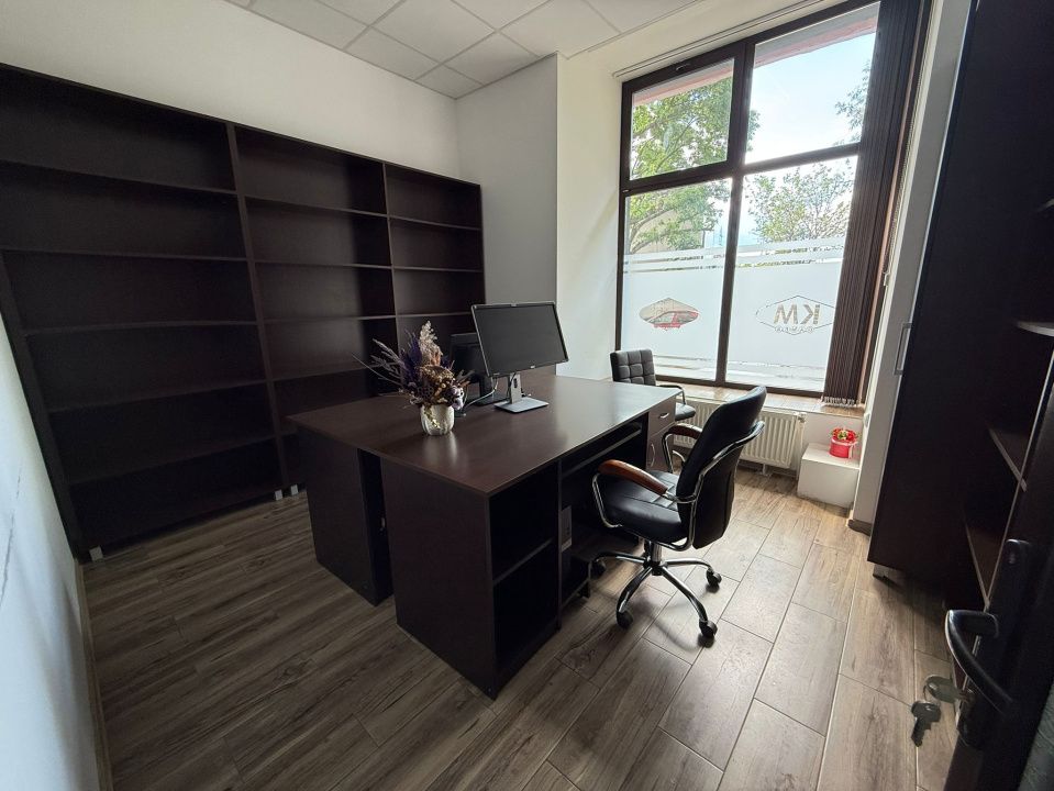 Spatiu comercial, 127  mp, Cartier Cornitoiu, Zona Unitatea Militara – fotografia 1 din 9