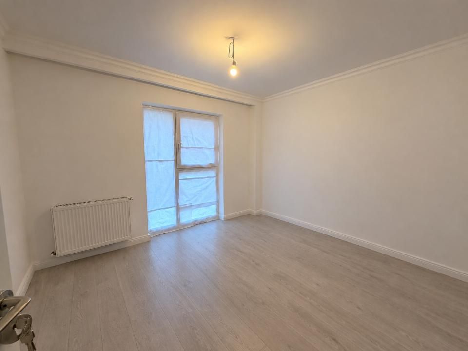 Apartament 3 camere, 72 mp, gradina 43 mp si garaj, zona Cetatii! – fotografia 2 din 9
