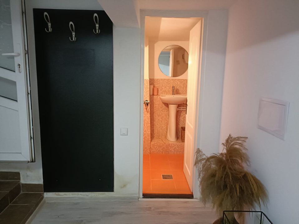 Casă și spațiu comercial de vânzare Reghin zona centrală. – fotografia 16 din 16