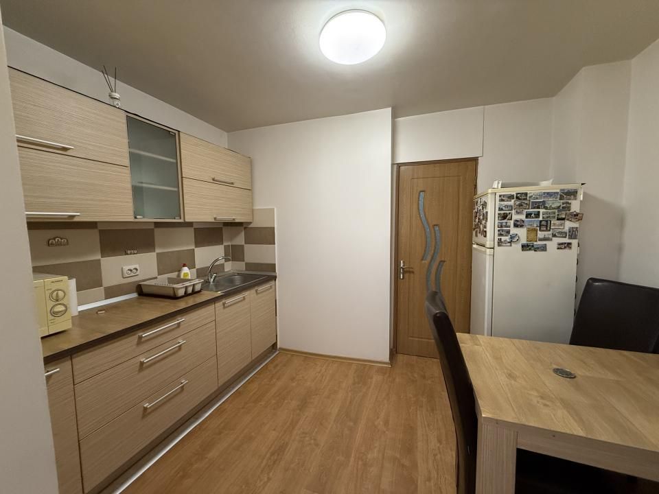 Apartament cu 3 camere, decomandat, 65 mp utili, etaj 4 cu acoperis - Soarelui – fotografia 5 din 11