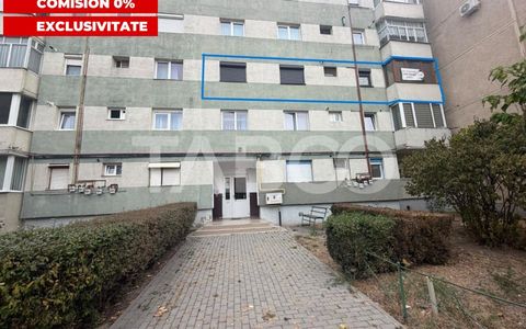 Apartament decomandat 80 mpu 3 camere 2 bai etaj 2 zona 1 Decembrie