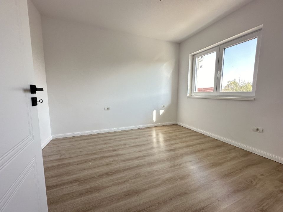 Casa insiruita moderna, 4 camere, 105 mp utili - Sanandrei – fotografia 2 din 12
