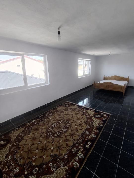 Etaj+Mansardă de vanzare | Targoviste Zona Inspectoratului Scolar|90 mp+Mansardă – fotografia 2 din 6